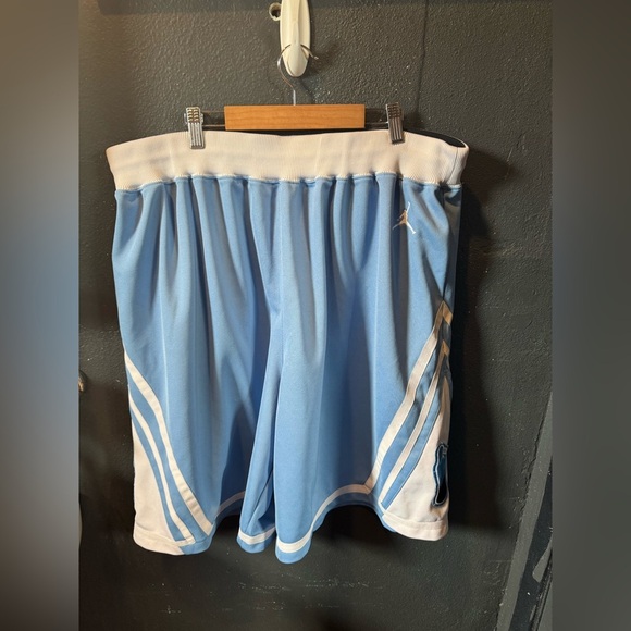 Nike Air Jordan Basketball Shorts XL Carolina Tar Heels Athletic Gym - Picture 1 of 7